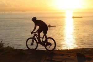 rower enduro - zachod slonca